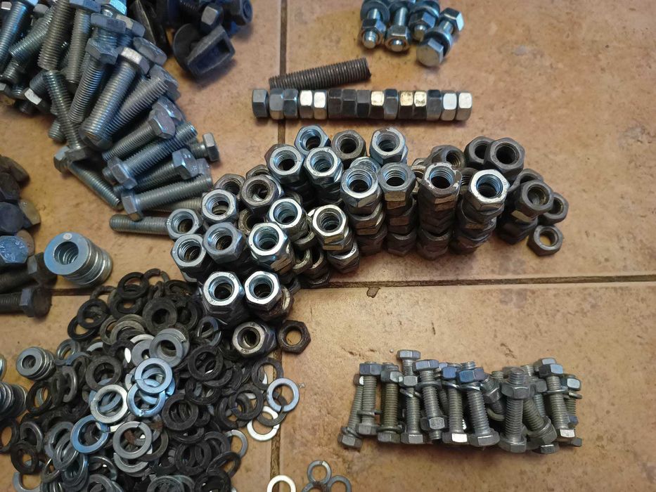 Анкерни болтове шайби гайки
