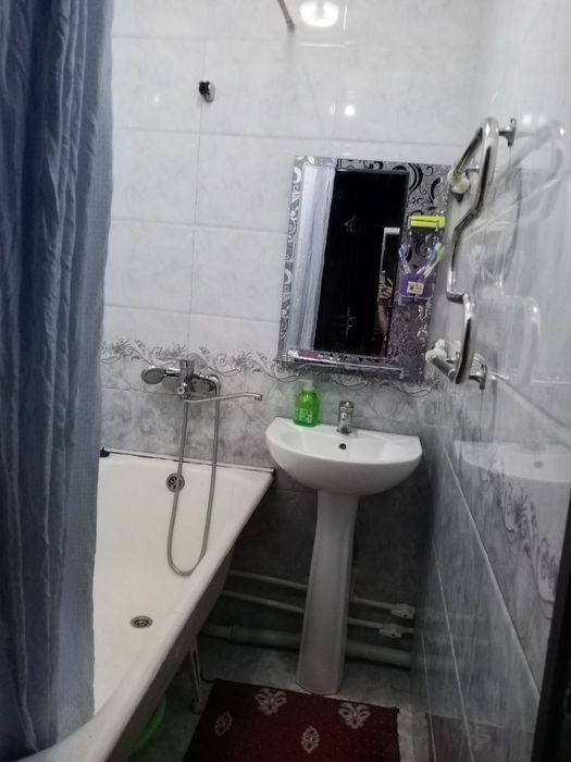 Srochna Kavartira sotiladi