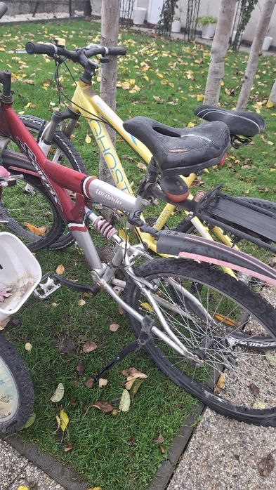 Super preț .Toate 4 buc 400 lei.