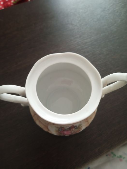 Продам Сахарница 1000тенге.