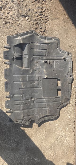 Кора под двигател Vw Passat 6
