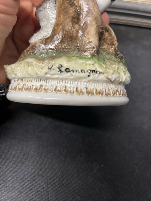 Порцеланова фигура-Момче с китара,Capodimonte,Italiy