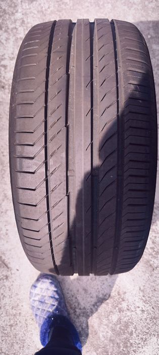 Vând 4 cauciucuri Continental 245 40 R18