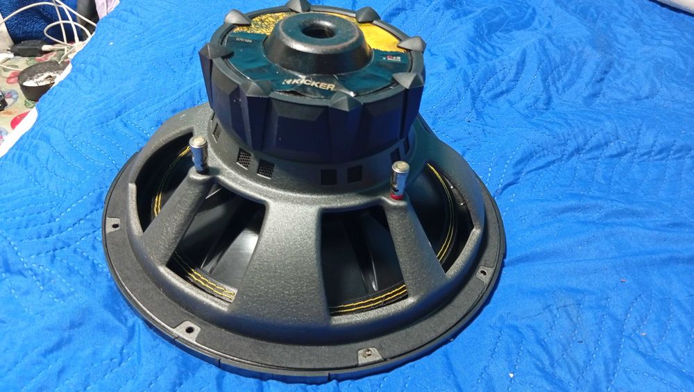 Басс Kicker 2x12 rms2x300