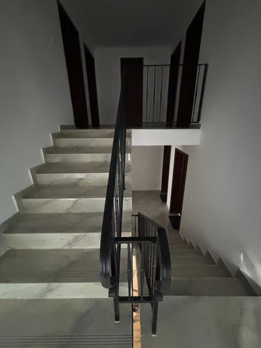 Vând casă în stațiunea montană Rânca