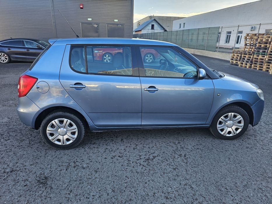 Vând Skoda Fabia