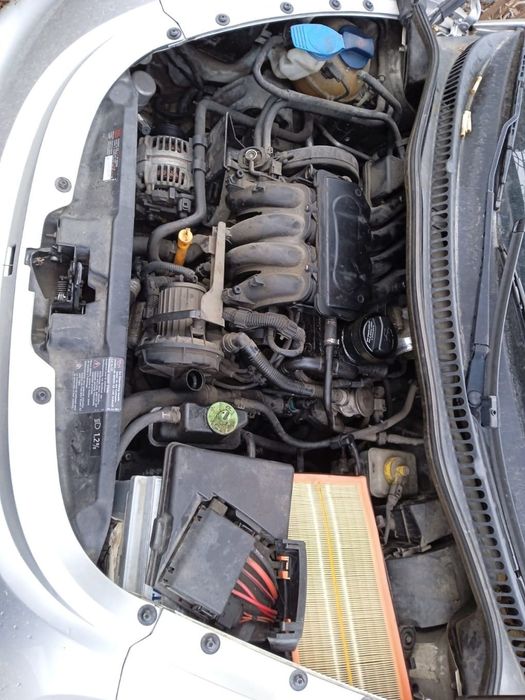 Dezmembrari  VW NEW BEETLE  1998  > 2010 1.6 Benzina