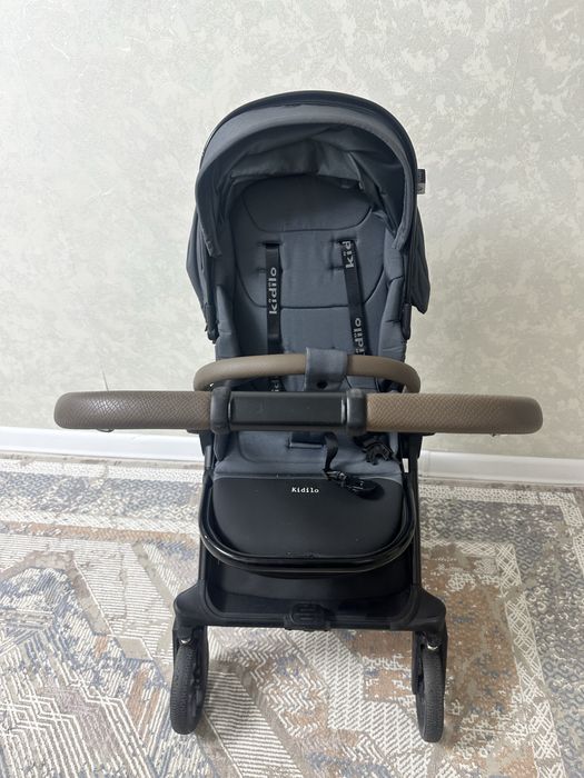 Продам коляску 2 в 1 kidilo d900