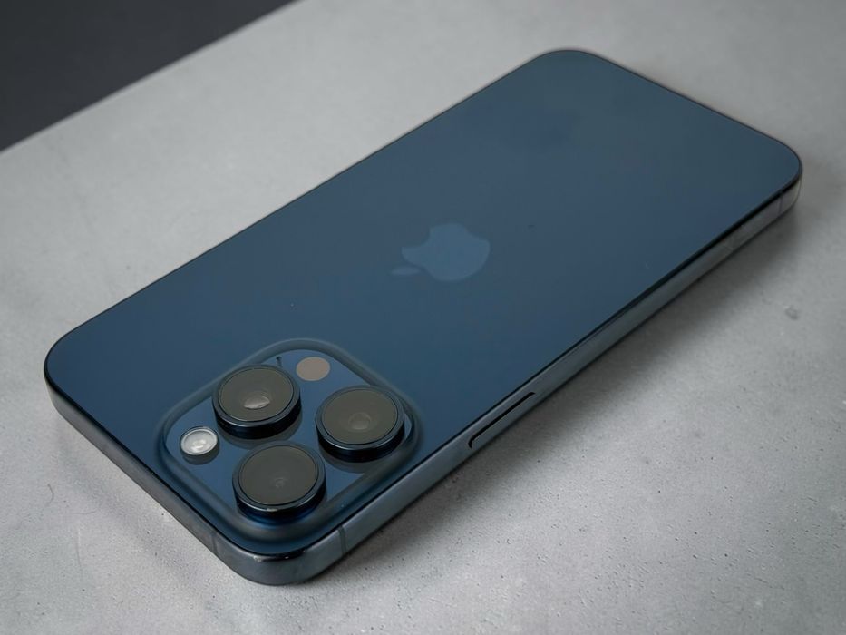 Apple iPhone 15 Pro Max 256GB Blue Titanium Отличен!