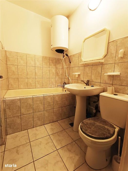 Apartament 2 cam. in Moldova Noua