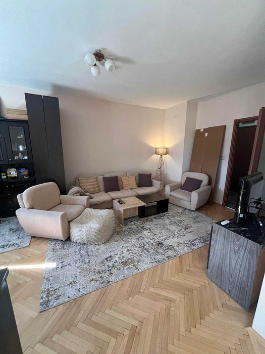 Дава се под наем Двустаен апартамент в София, Център - 81 кв.м за 600 € - Снимка #2