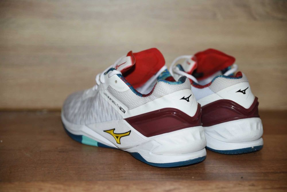 Mizuno оригинални маратонки, размер 42,5