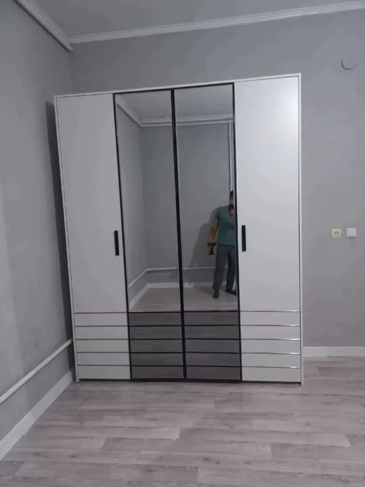 Мебельщик Сборщик