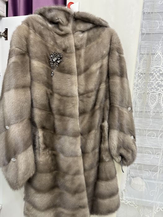 Продам норковую шубу