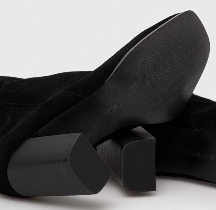 Дамски боти естествен велур MEDICINE