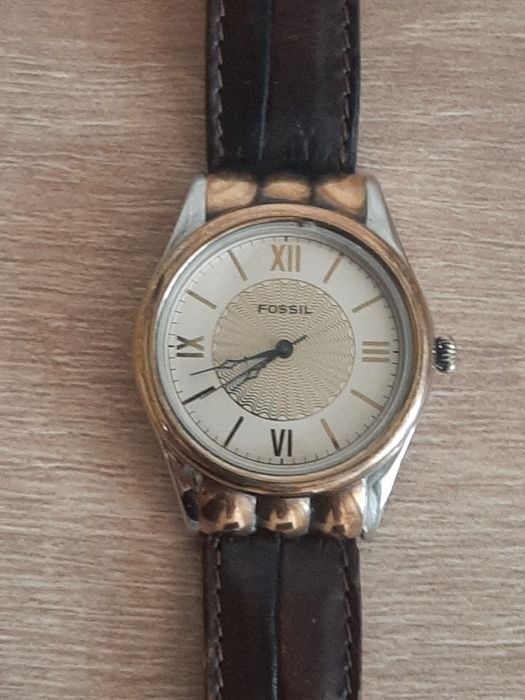 Ceas Fossil Vintage VT-2536 – Model Rar de Colecție, Aspect Retro