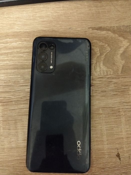 Продам смартфон OPPO Reno5
