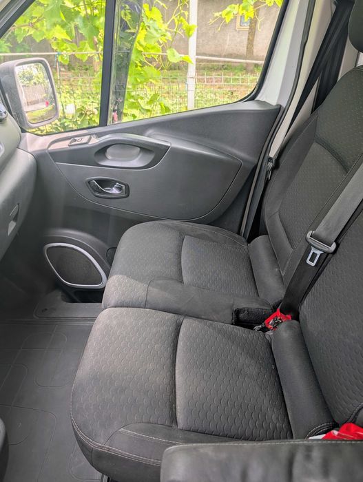 Opel vivaro biturbo 2015