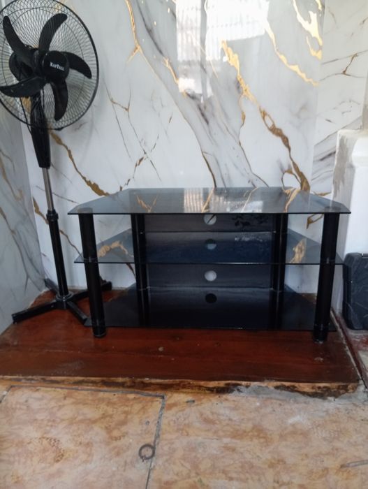 Подставка под видеотехники