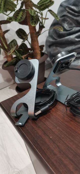 Vand suport+incarcator pentru ceasurri Garmin