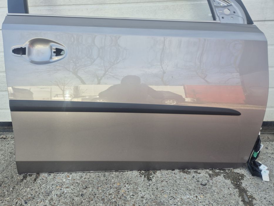 Ușă Dreapta Față Toyota Auris Hybrid. 2012-2018.