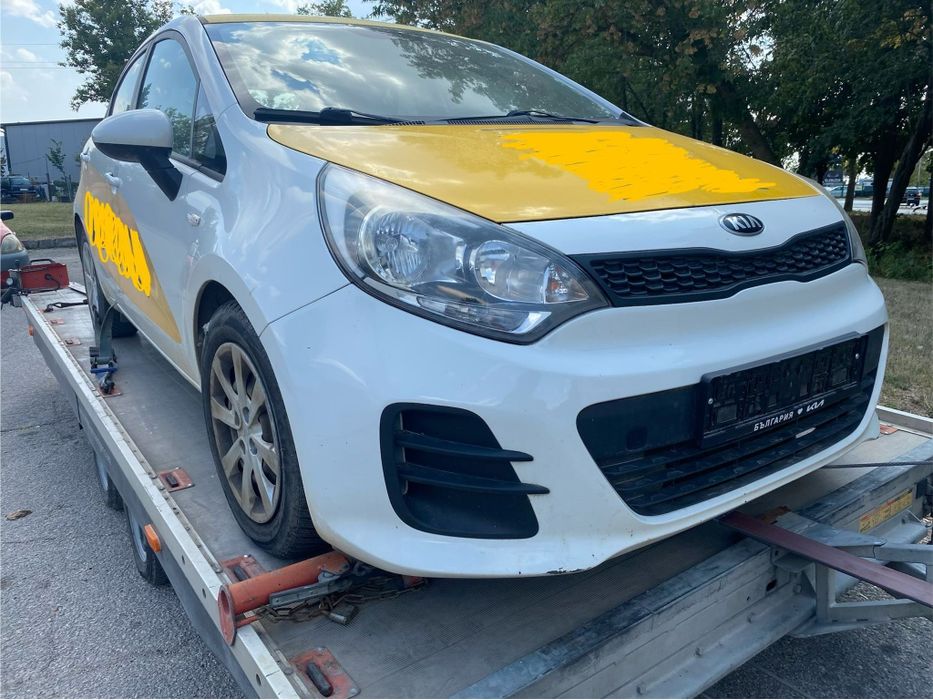Dezmembrez kia rio 2016