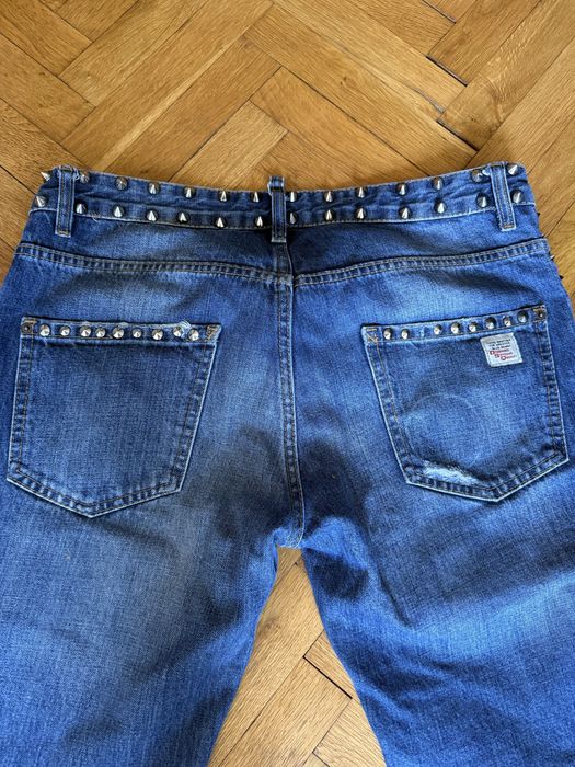 Продавам оригинални дънки на DSQUARED