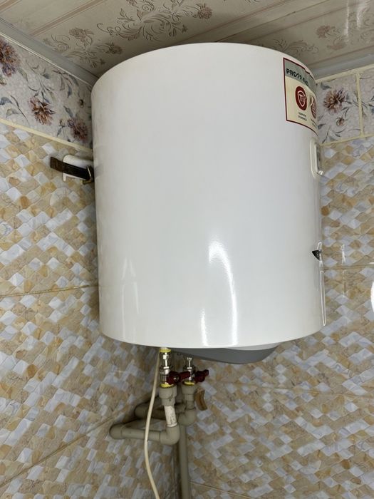 Продам бойлер Аристон