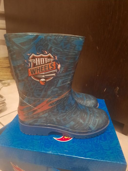 Резиновые сапоги для мальчика