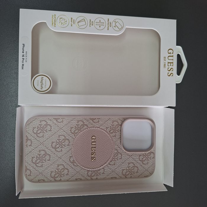 Iphone 16 Pro Max кейс Guess кожен гръб с вграден MagSafe зареждане