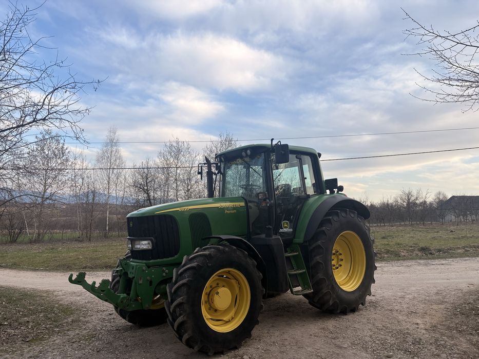 Tractor John Deere 6820  140 CP