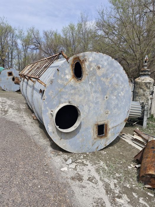 Силос для цемента.