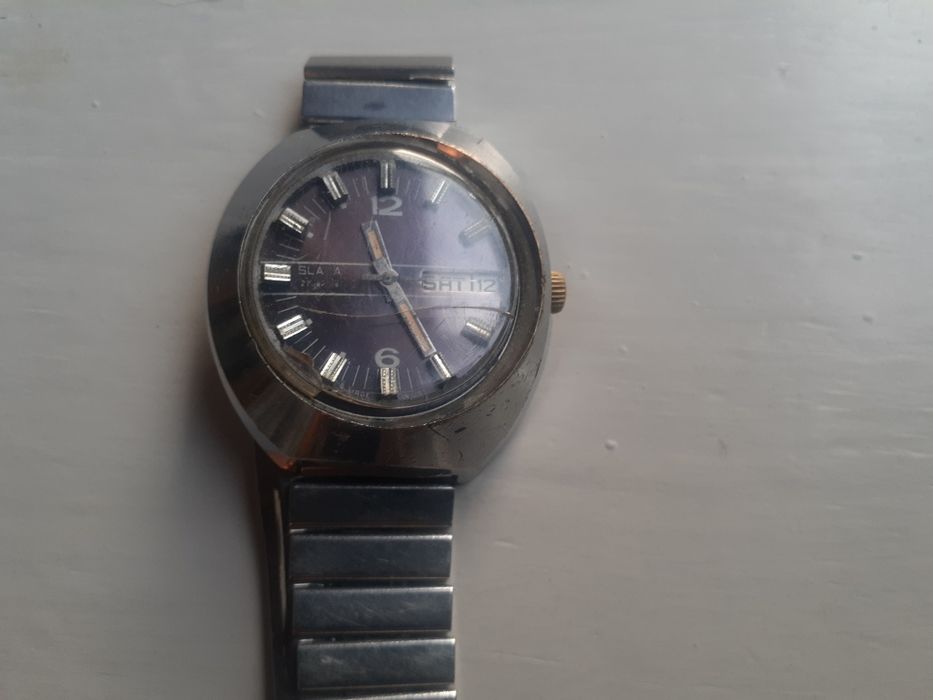 Продаётся Советские механические часы