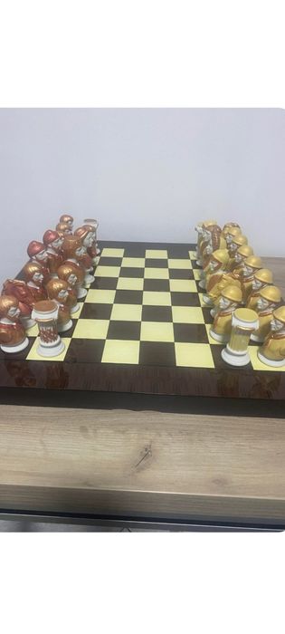 Vând șah de colecție și table