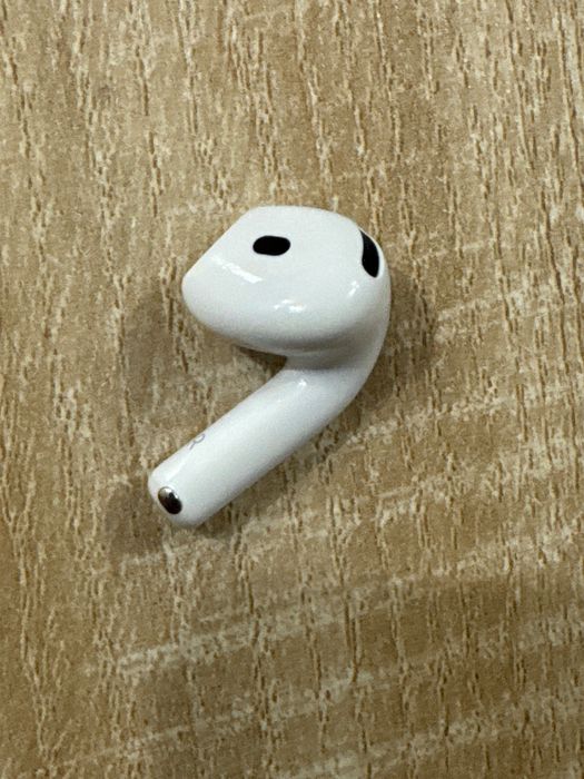 Airpods 4 Правый наушник (ANC и Базовый).Оригинал 100%
