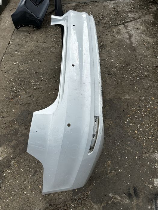 Bară spate vw jetta 5C.