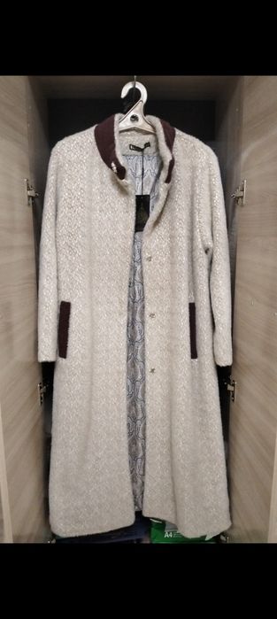 Продается пальто из альпаки