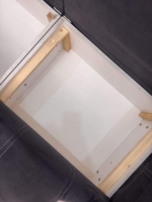 Продам диван срочно