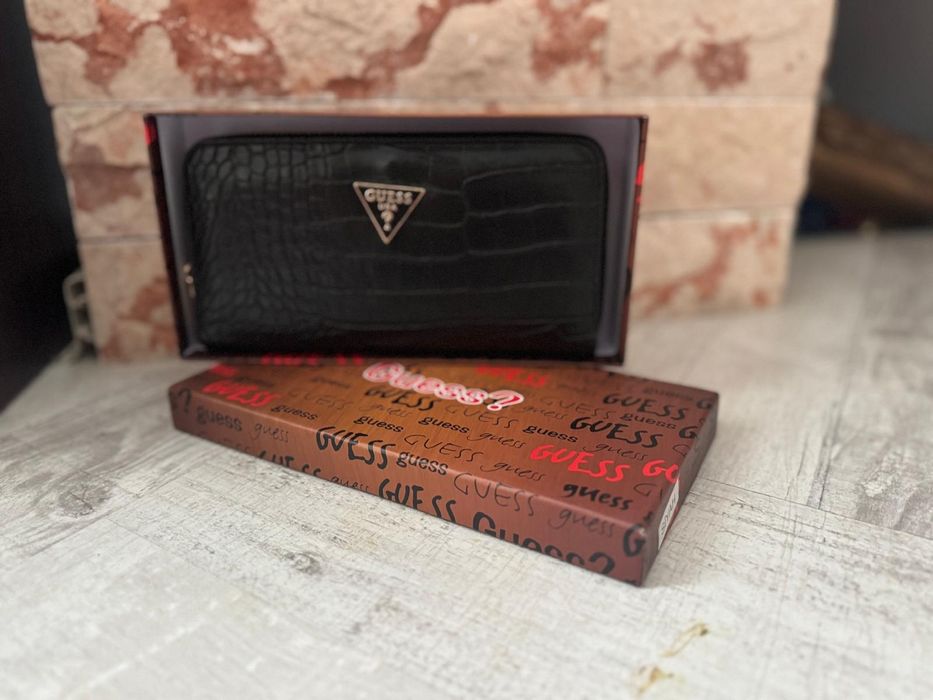 Portofel dama Guess / Prada