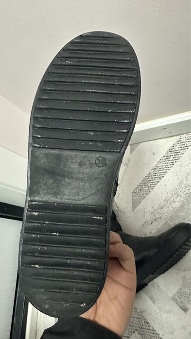 Споги Жеские 38EU