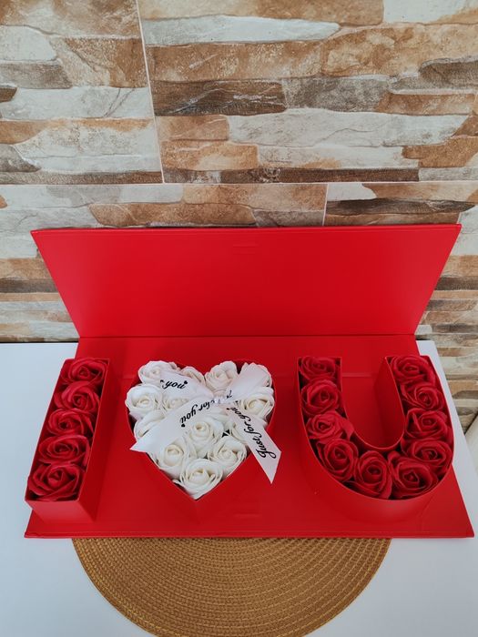 Aranjament cu trandafiri de săpun