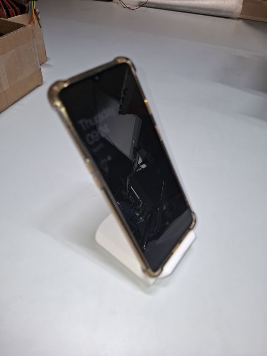 Безжично зарядно устройство. Wireless charger.