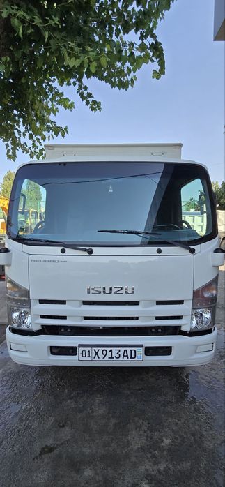 Isuzu reward sng