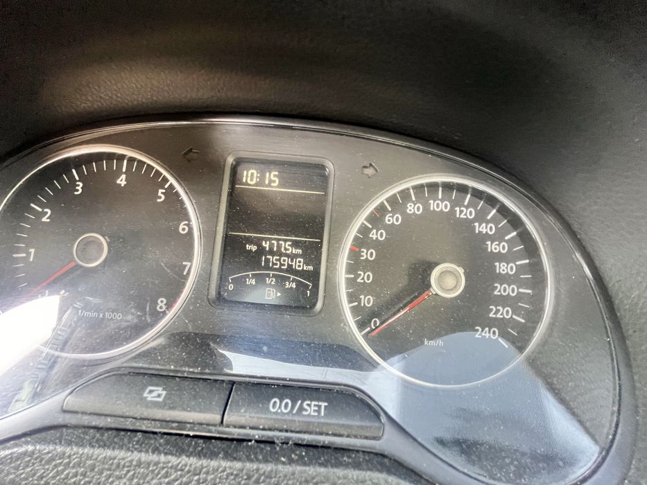 Vand volkswagen  VW polo 2011