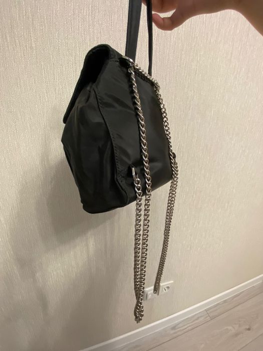 Маленький черный рюкзак