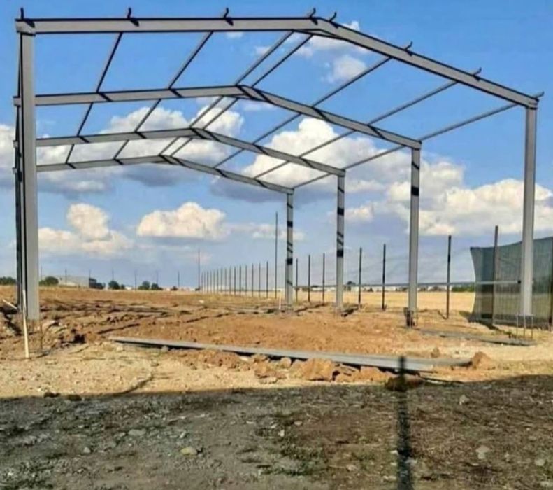 vând structură metalică 15 m deschiderea 40 lungimea  ipe 180 asigur transport montaj vopsită demontabilă pe șuruburi