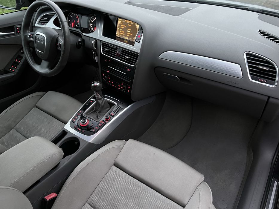 Audi A4 B8 2.0 D 2011 …DISTRONIC…