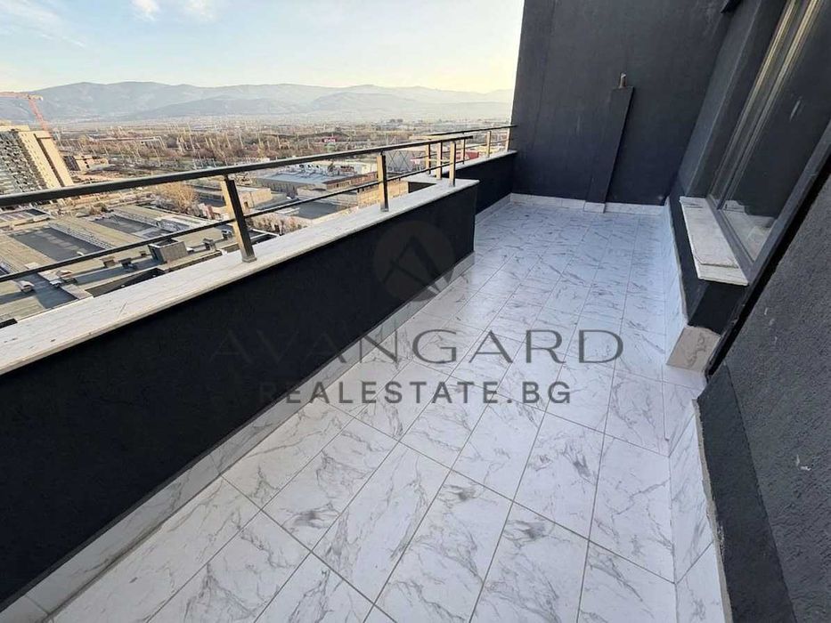 Продава се Четиристаен апартамент в Пловдив, Тракия - 191 кв.м за 734 €/кв.м - Снимка #13