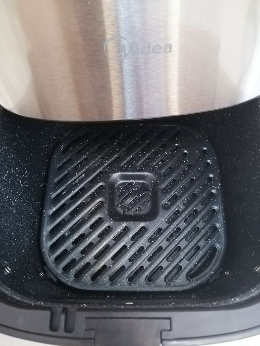 Аэрогриль Midea MAF-1065, 6.5 л, 10 автопрограмм, мультиповар