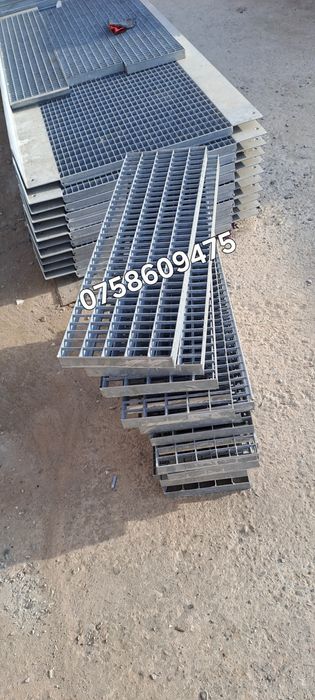 Trepte-grilaje zincate 80x24